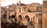 the Besalu bridge -another view