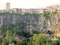 The basalt cliffs of Castelfollit de la Roca